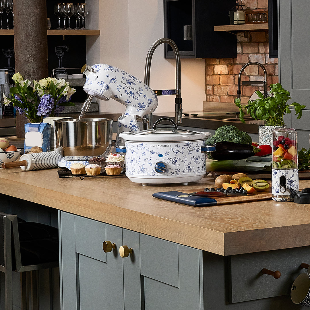 Try our 3 easy-to-make, delicious meat, and vegetarian slow cooker recipes with the VQ x Laura Ashley China Rose 6.5L/3.5L Slow Cooker