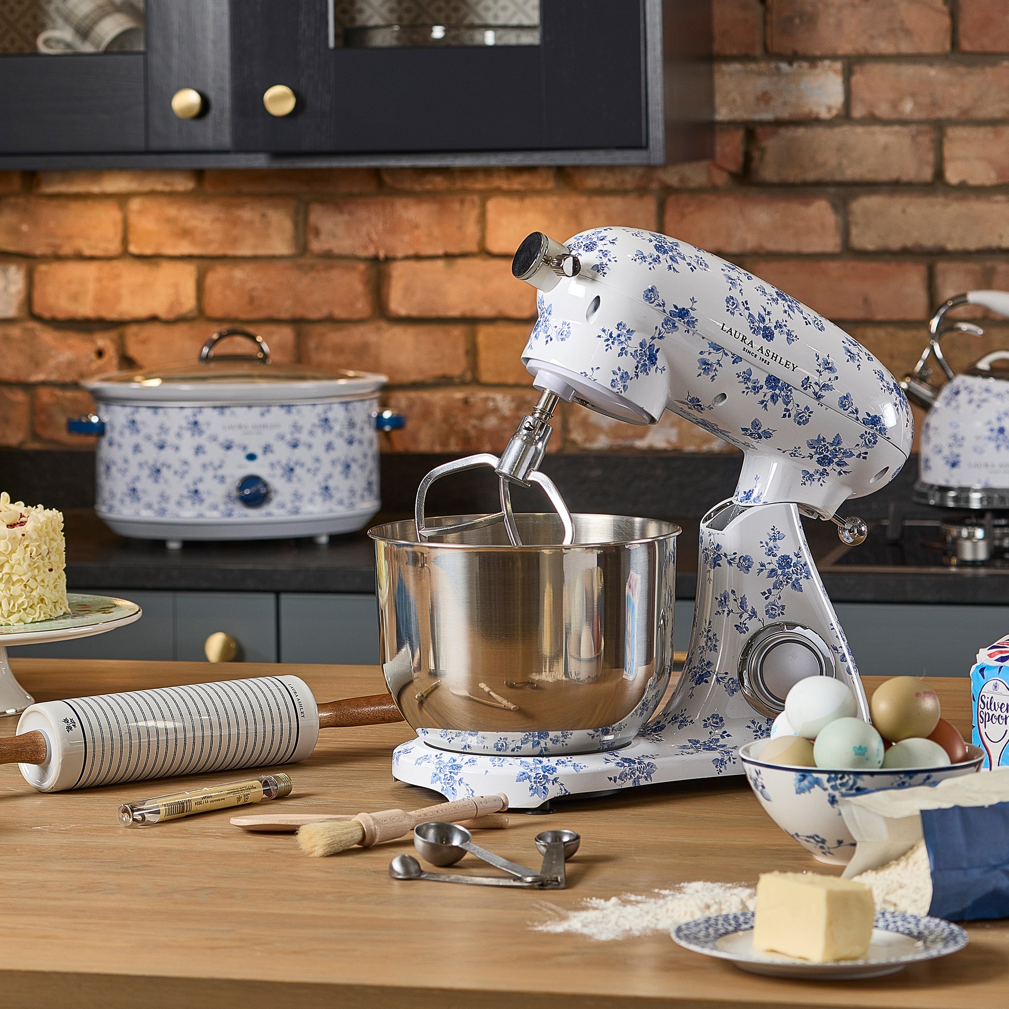 Laura Ashley - 6L Die Cast Stand Mixer