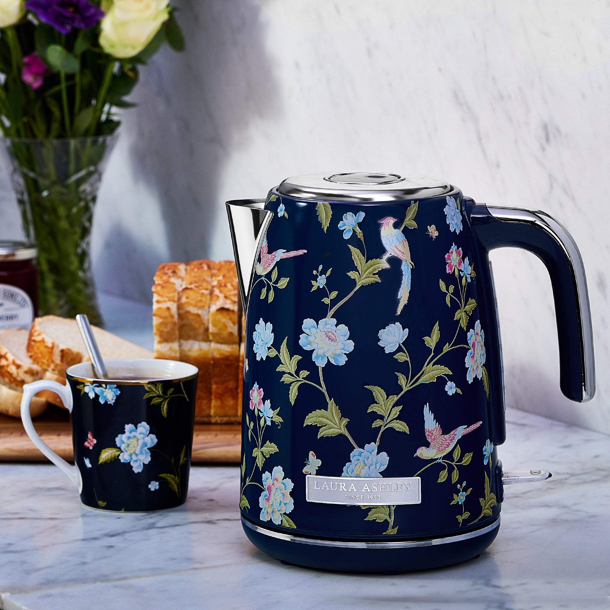 Laura Ashley - Jug Kettle