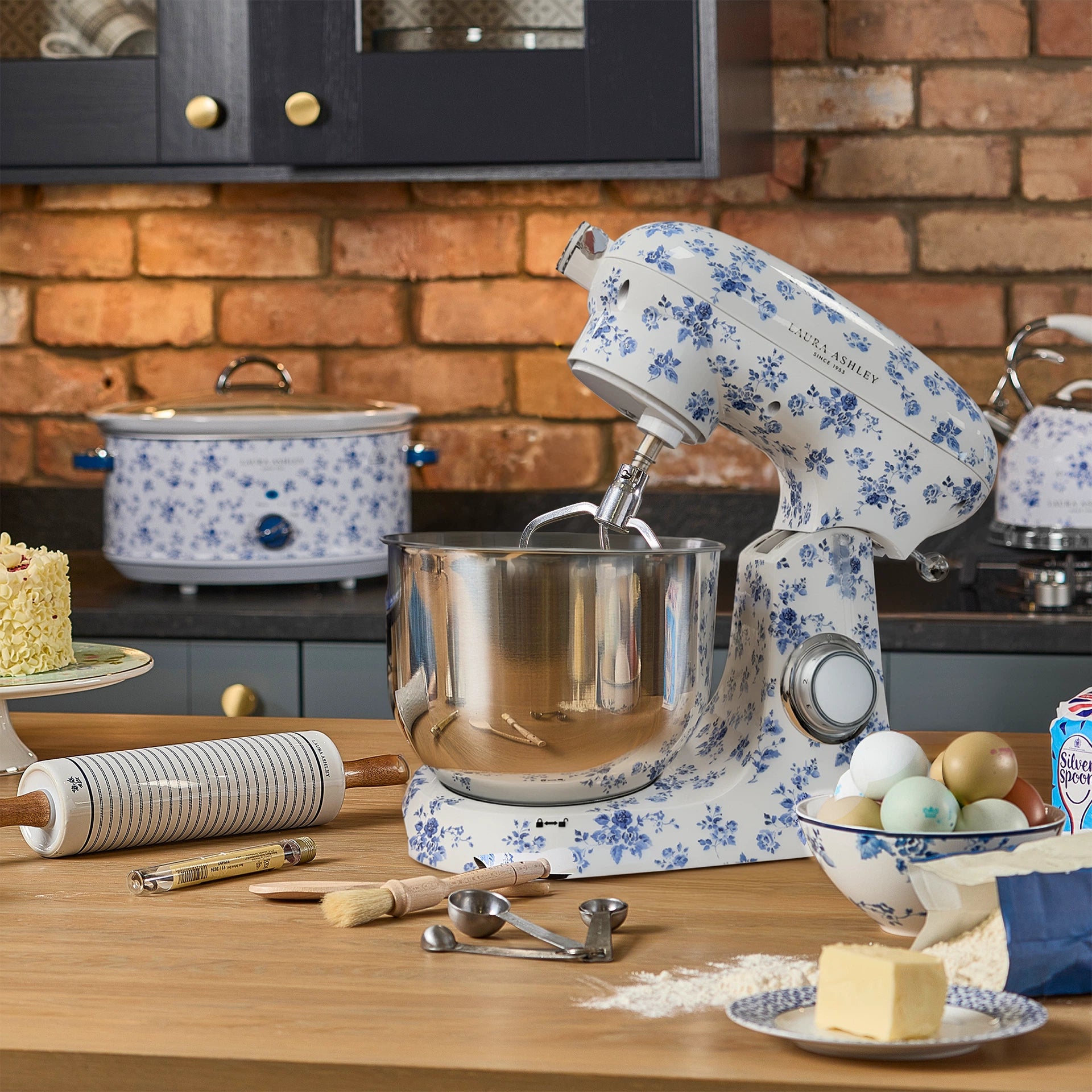 Laura Ashley - 6L Die Cast Stand Mixer