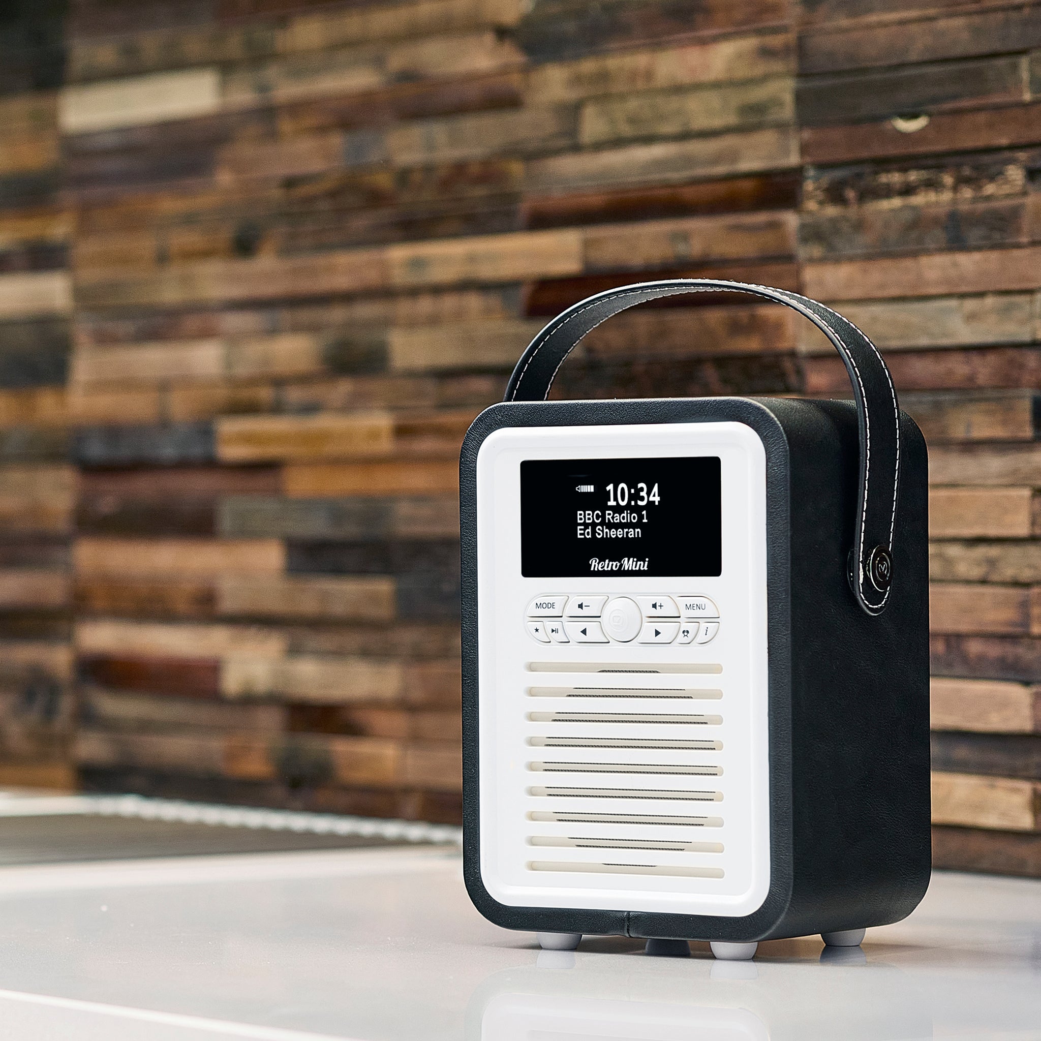 VQ’s Retro Mini –Portable Retro Radio & Bluetooth Speaker