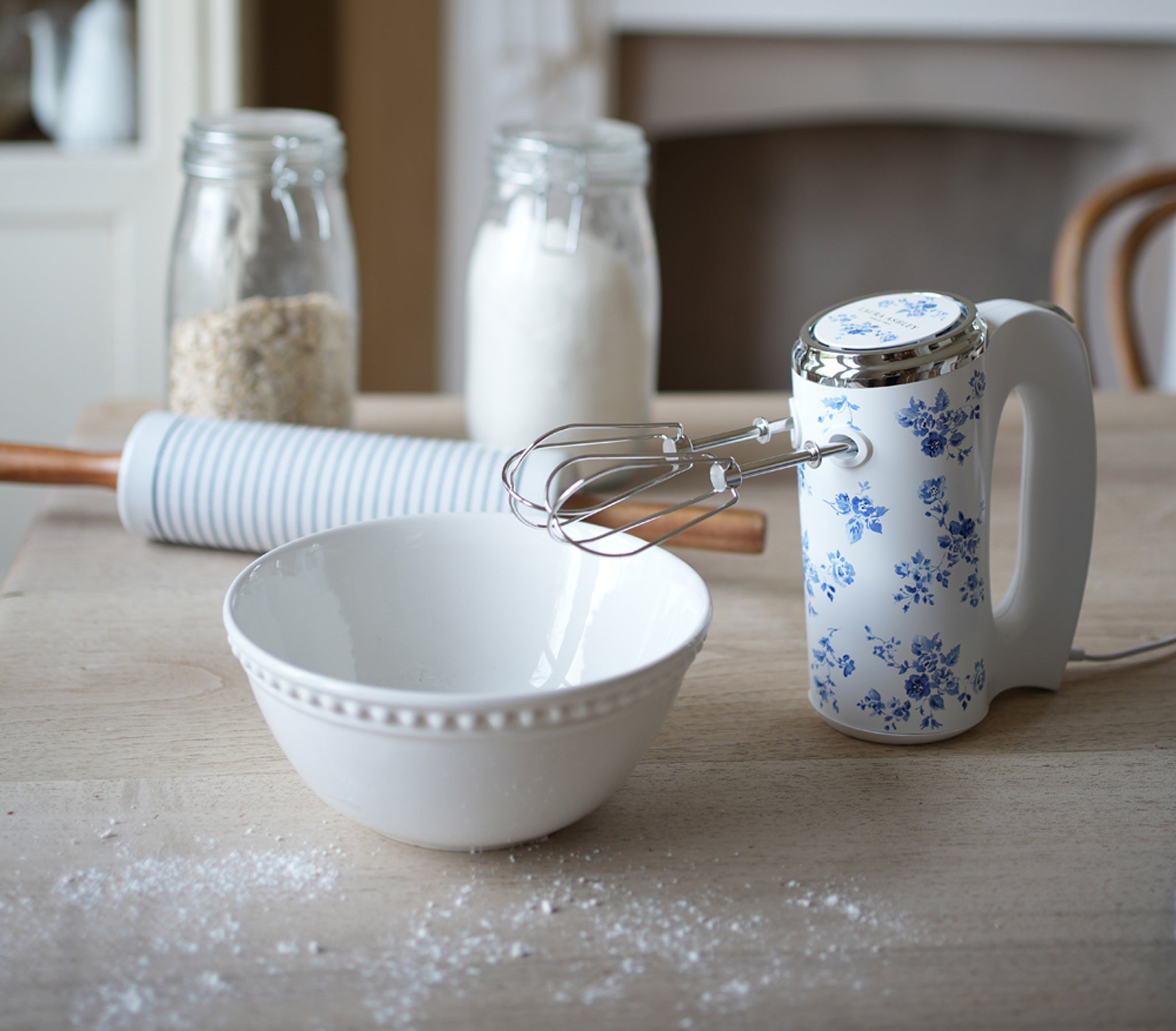 Laura Ashley’s Hand Mixer – 5-Speed Control + Turbo Boost