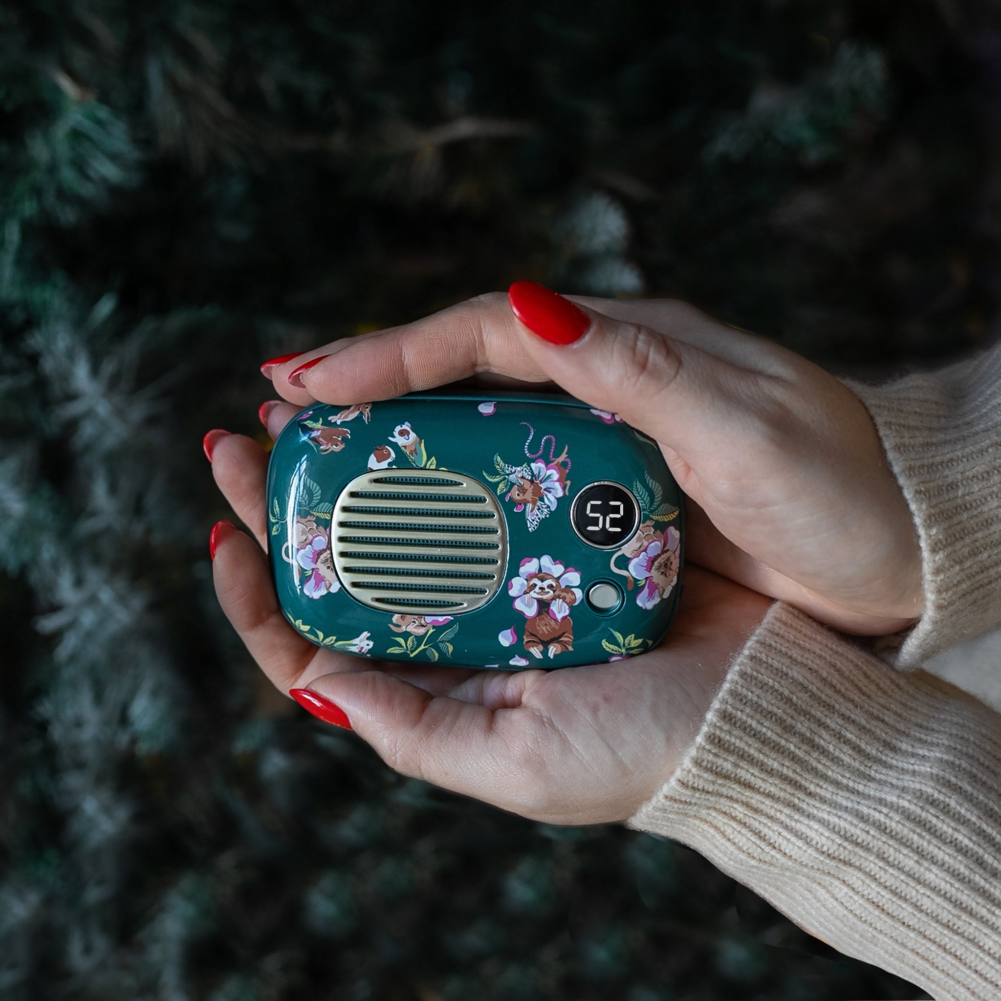 Cath Kidston’s Hand Warmer & Power Bank – 10,000mAh
