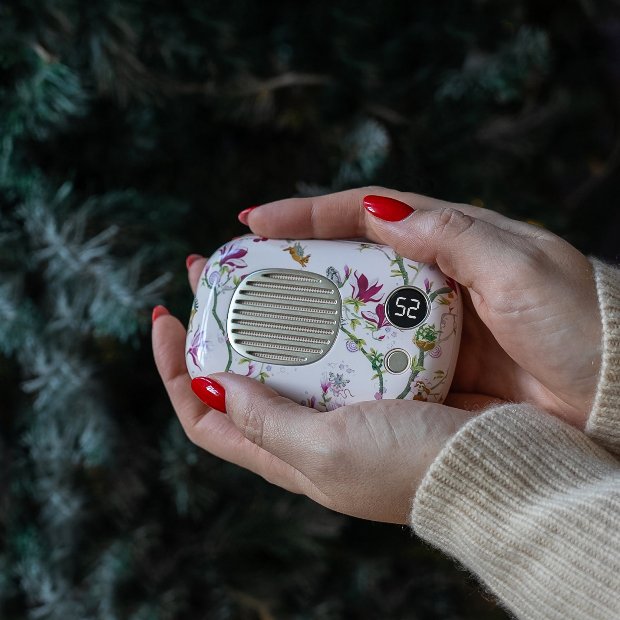 Cath Kidston’s Hand Warmer & Power Bank – 10,000mAh