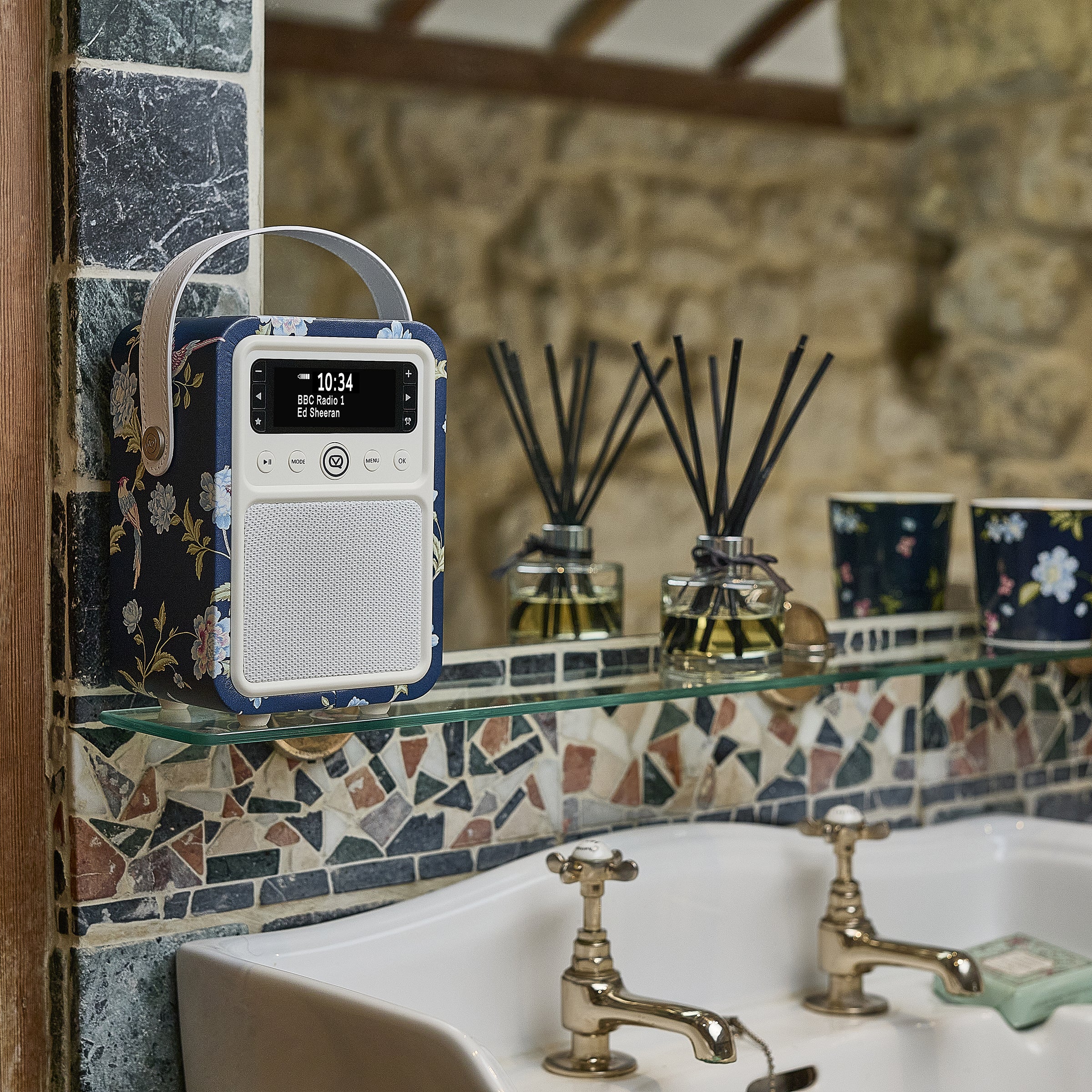 Laura Ashley’s Monty –DAB/DAB+ FM Radio with Bluetooth