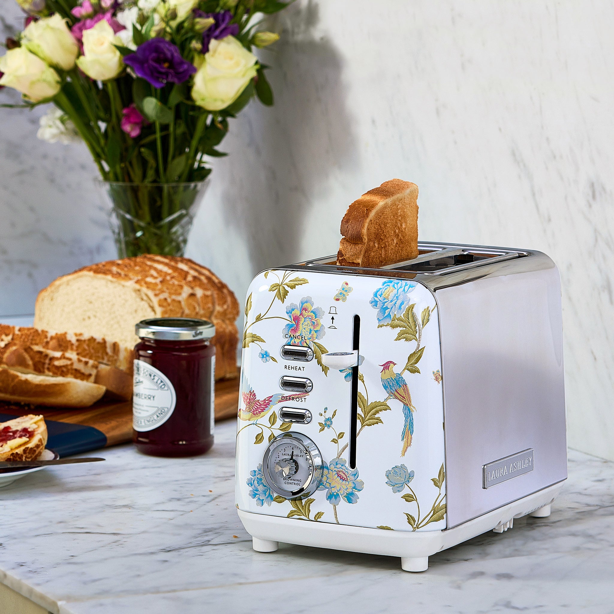 Laura Ashley’s 2-Slice Toaster – Multi-Function & 7 Heat Settings
