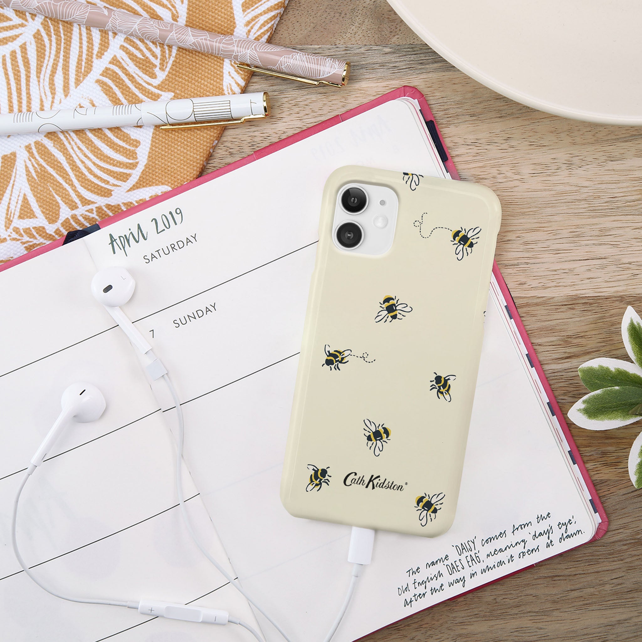 The MYVQ iPhone series 11 premium high gloss scratch-resistant phone case. Featuring a luxurious microfiber insert to cradle and protect your smartphone device.