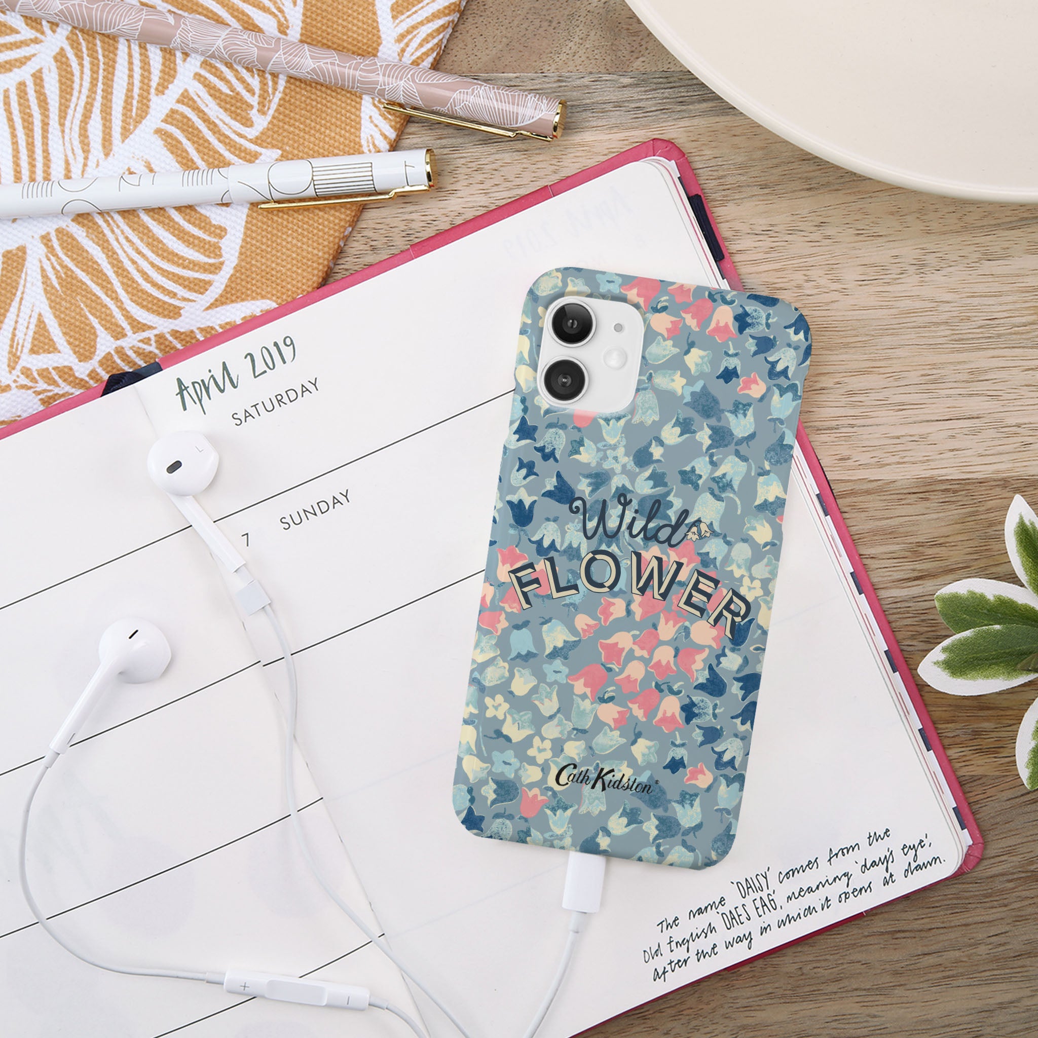 The MYVQ iPhone series 11 premium high gloss scratch-resistant phone case. Featuring a luxurious microfiber insert to cradle and protect your smartphone device.