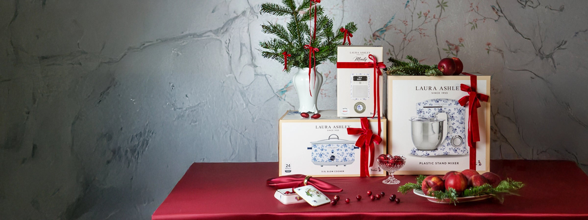 <p>BLACK FRIDAY <br/>SALE IS LIVE!</p>