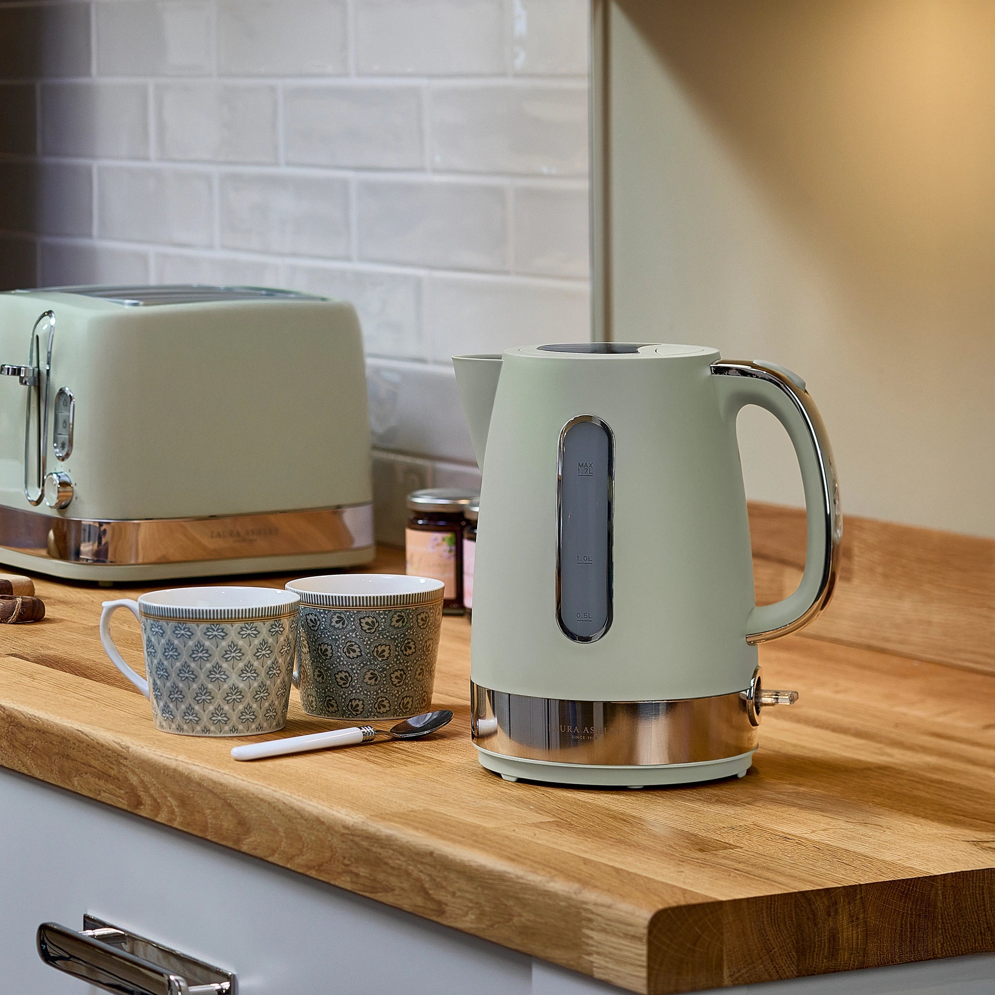 Laura Ashley Solid Jug Kettle