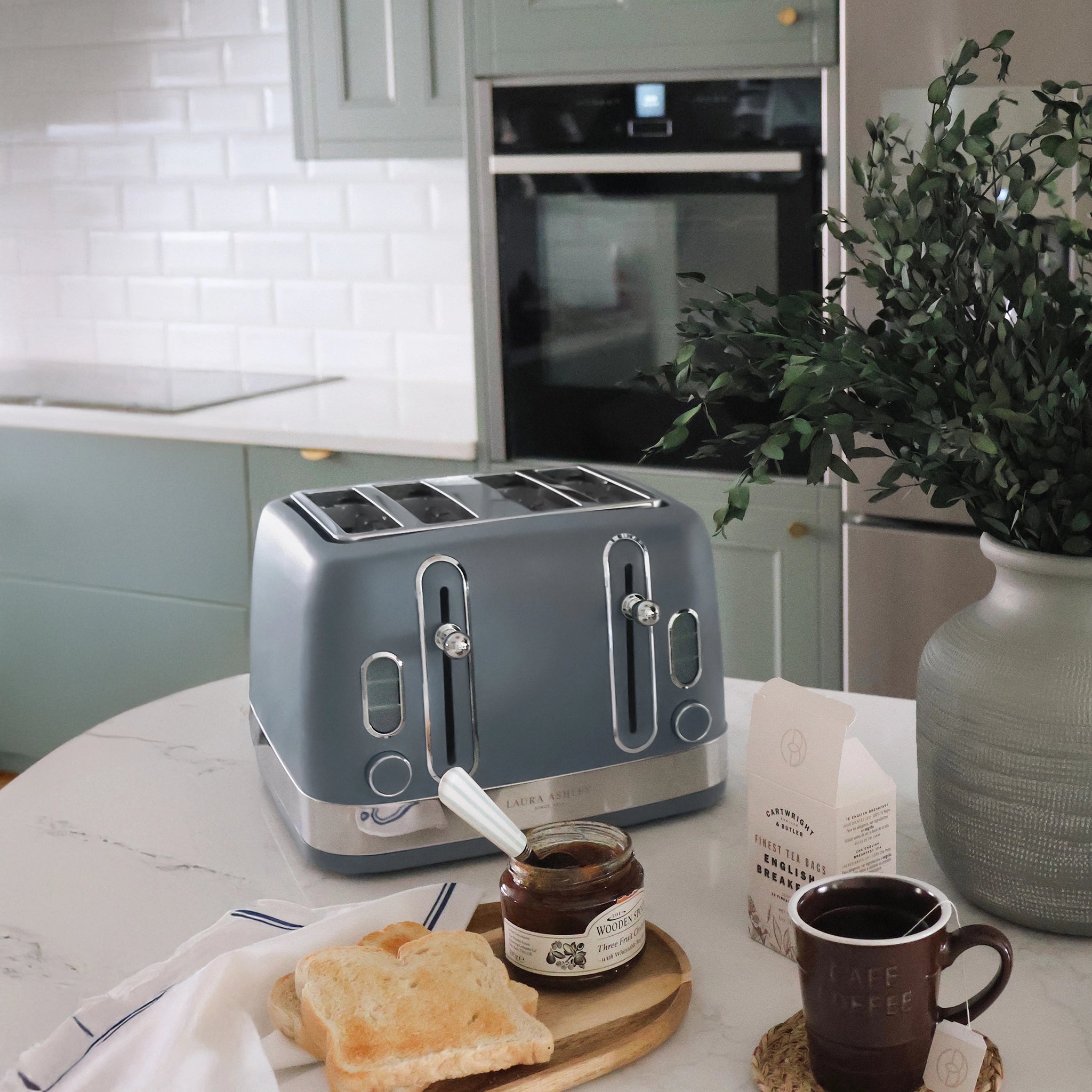 Laura Ashley Solid 4-Slice Toaster