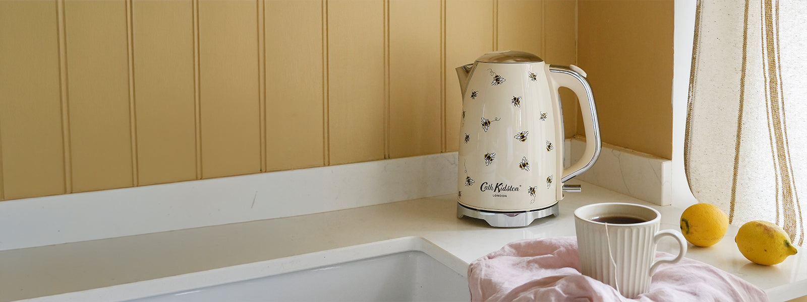 The Cath Kidston Bees Jug Kettle