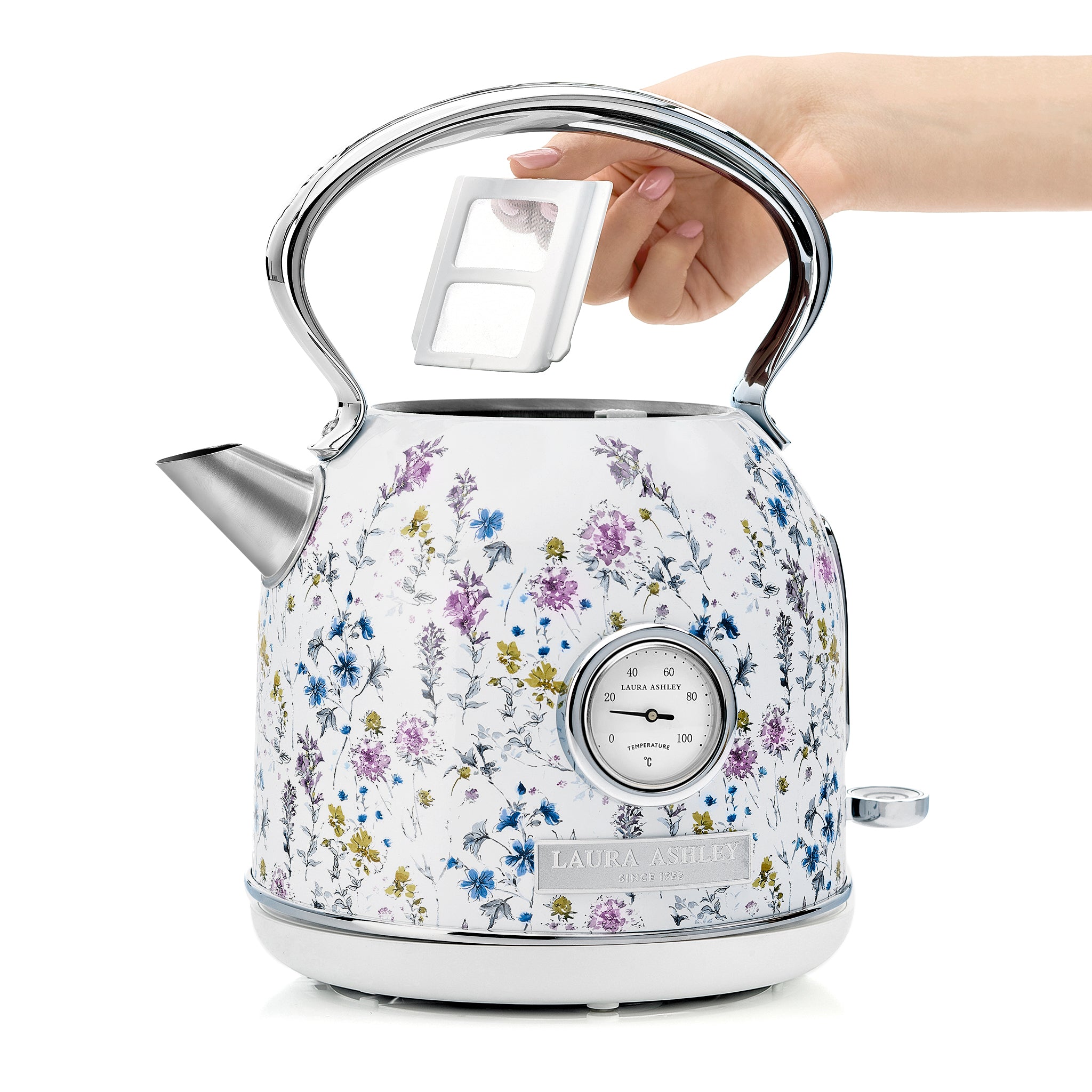 Laura Ashley’s 1.7L Dome Kettle – Fast Boil & Temperature Gauge