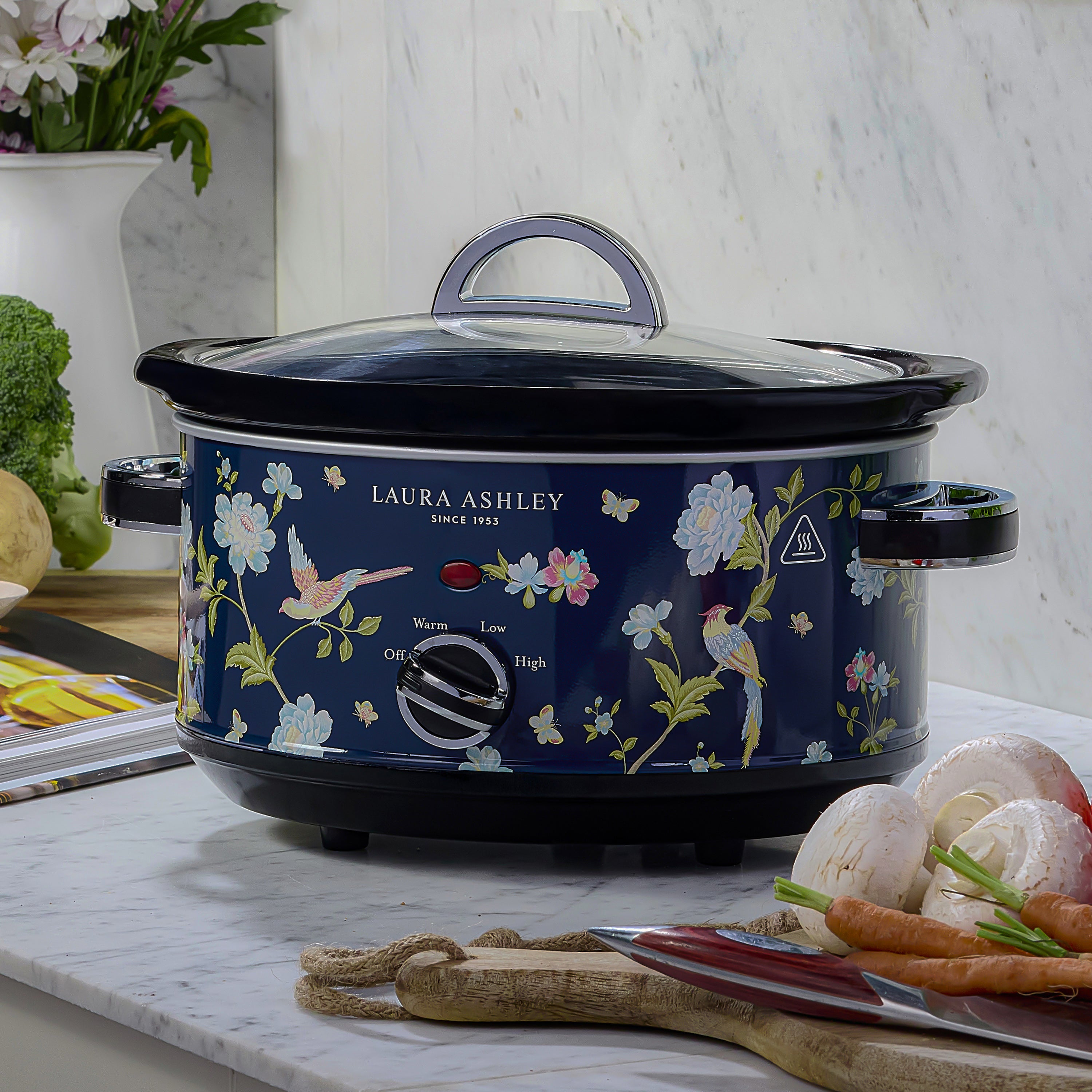 Laura Ashley’s 3.5L Slow Cooker – Adjustable Heat & Keep-Warm