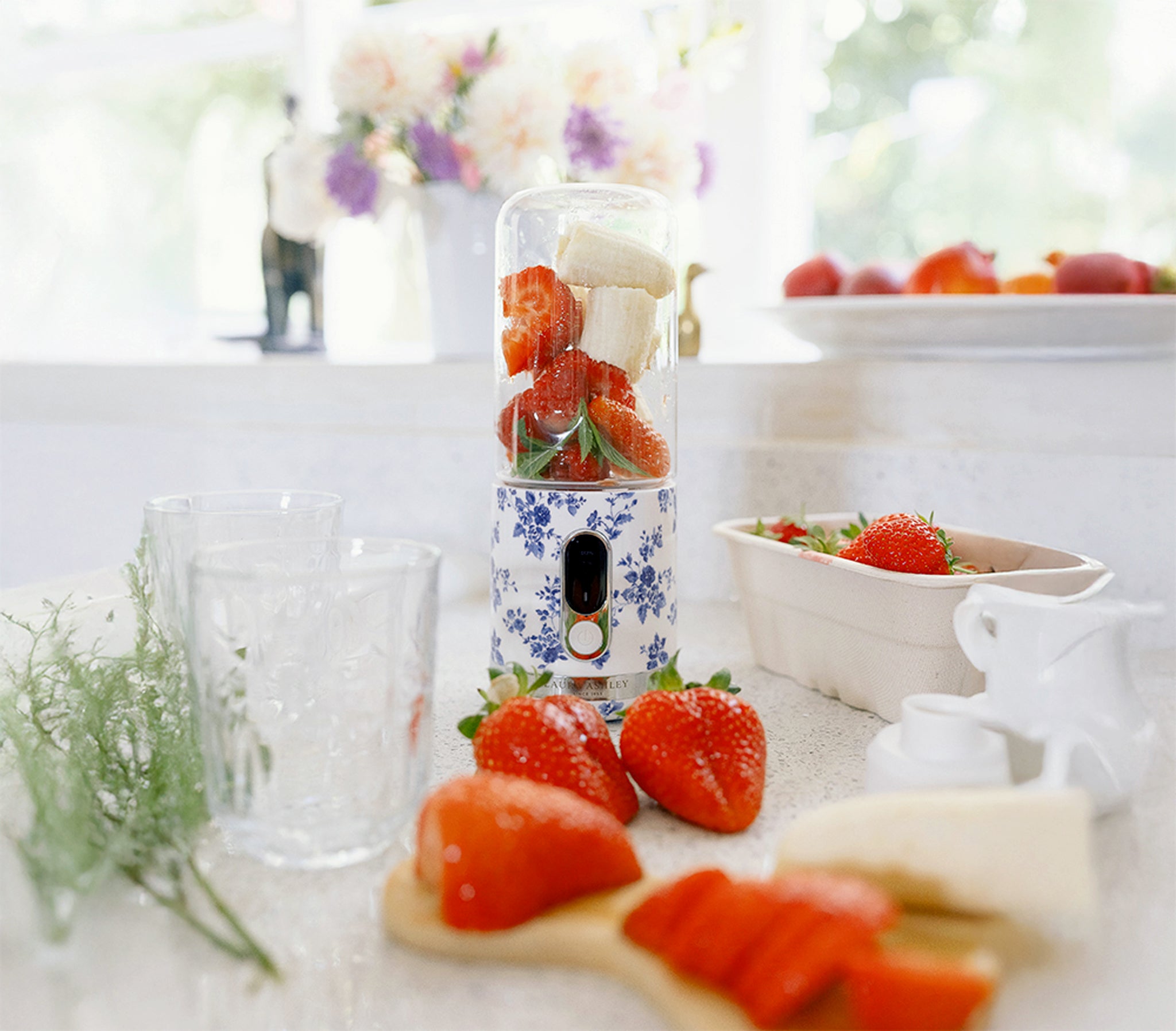 Laura Ashley’s 450ml Smoothie Maker – USB Rechargeable & Portable