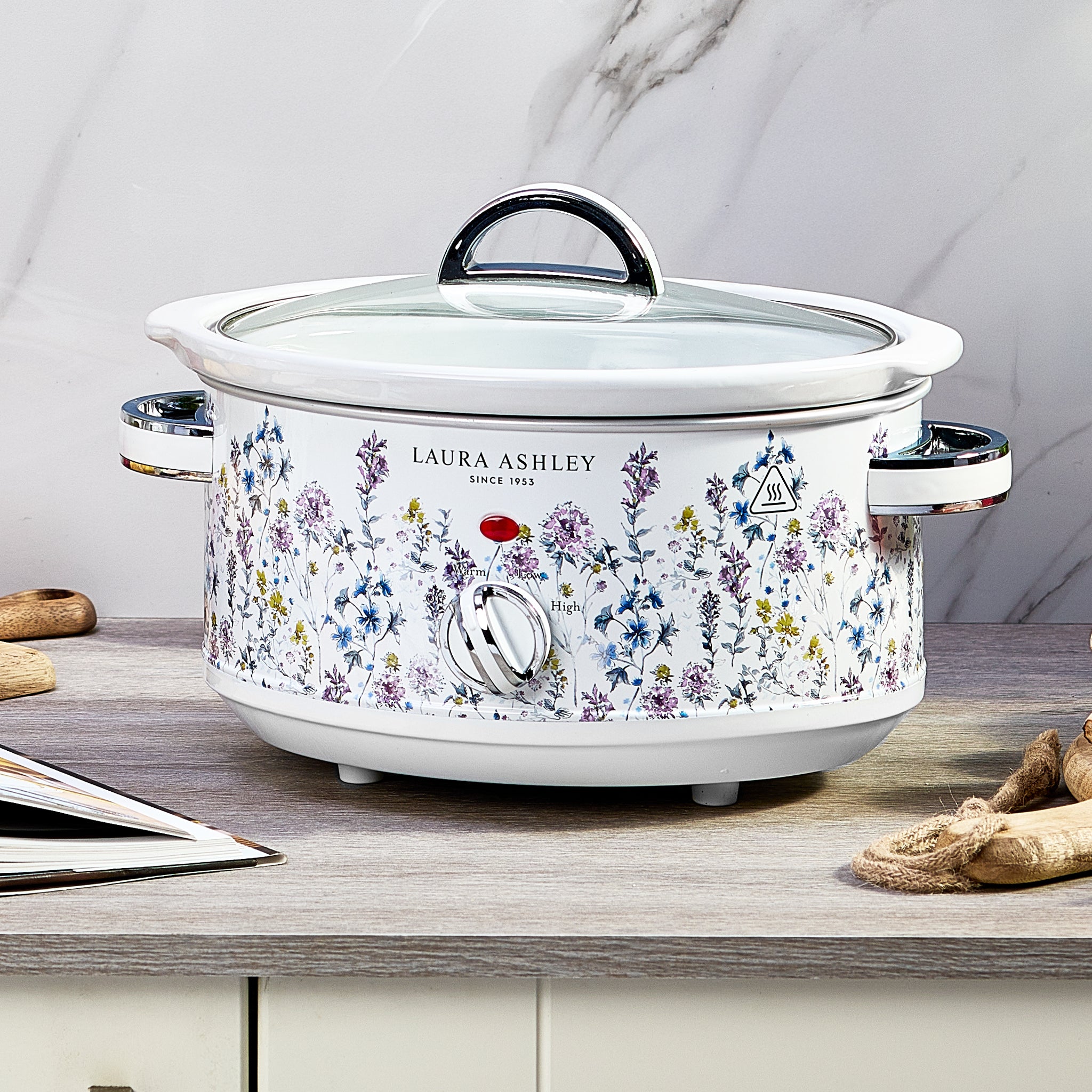 Laura Ashley’s 3.5L Slow Cooker – Adjustable Heat & Keep-Warm