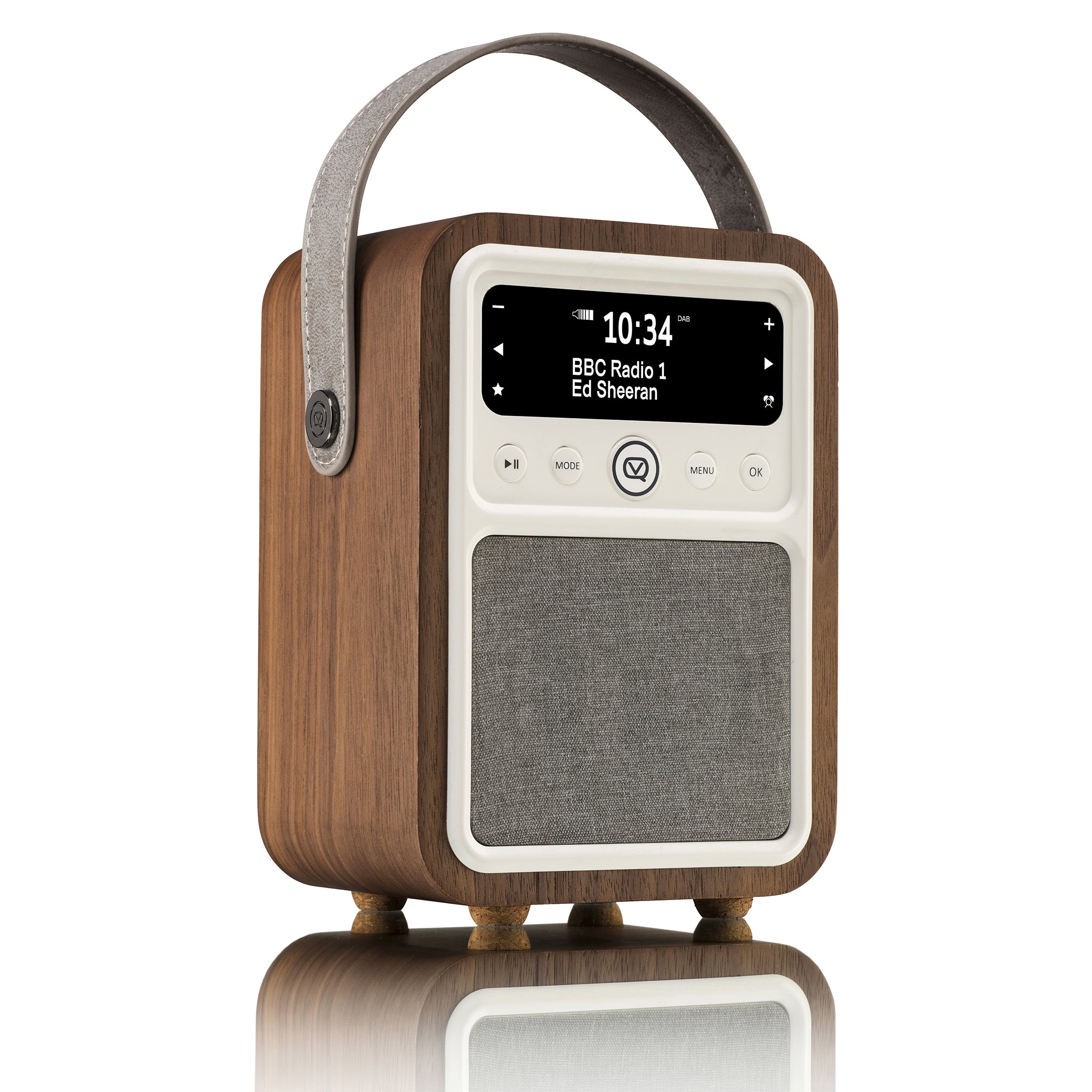 The MYVQ Monty is a beautifully modern styled DAB/DAB+ digital radio and Bluetooth speaker featuring a premium real wood case in a choice of finishes.
